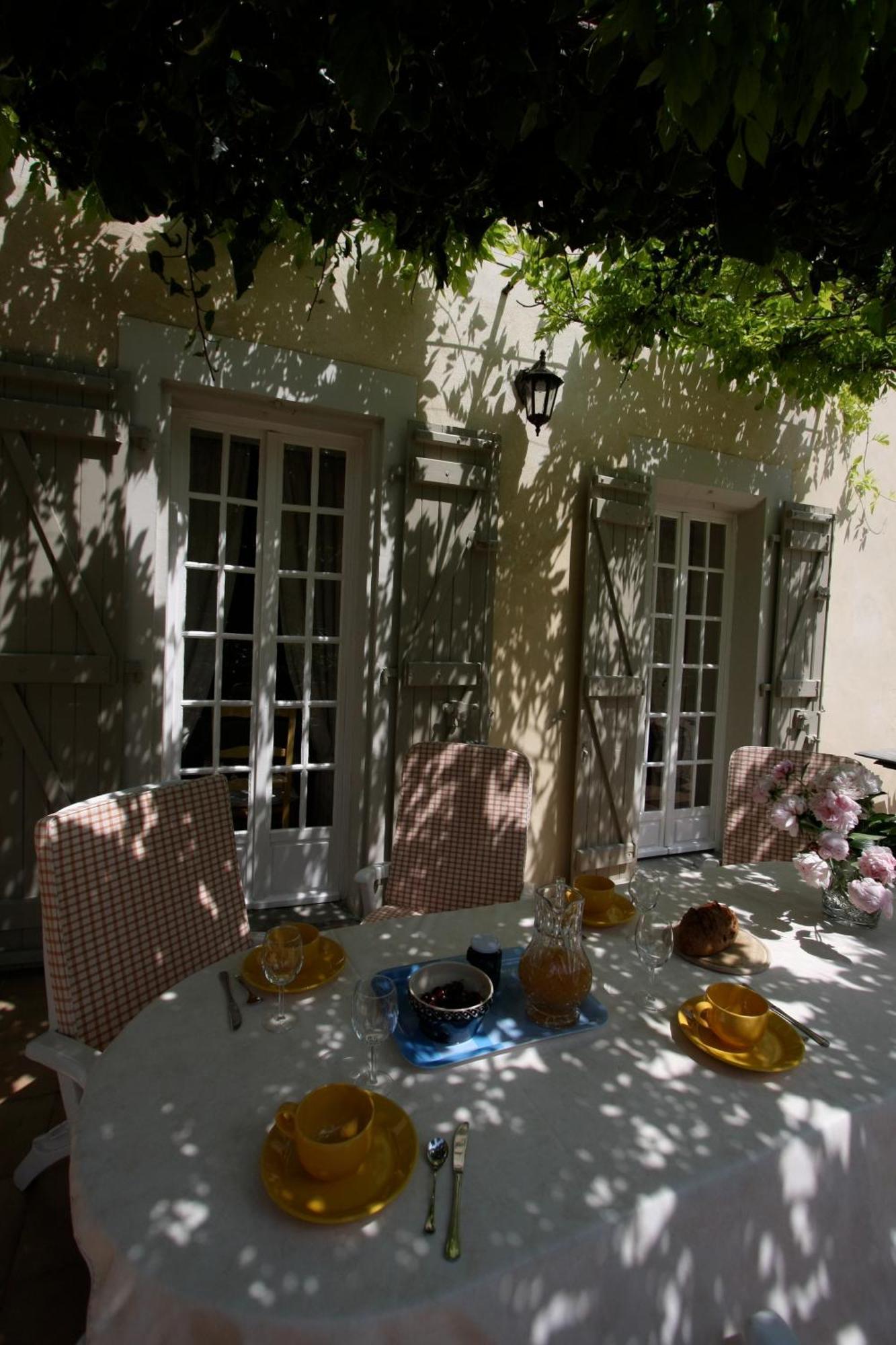 דירות Saint-Rémy-de-Provence Mas Alpilles Soleil מראה חיצוני תמונה