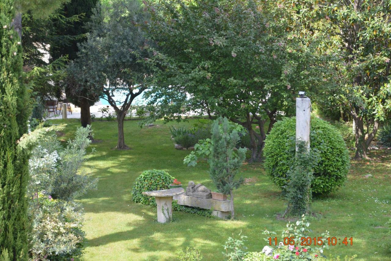 דירות Saint-Rémy-de-Provence Mas Alpilles Soleil מראה חיצוני תמונה